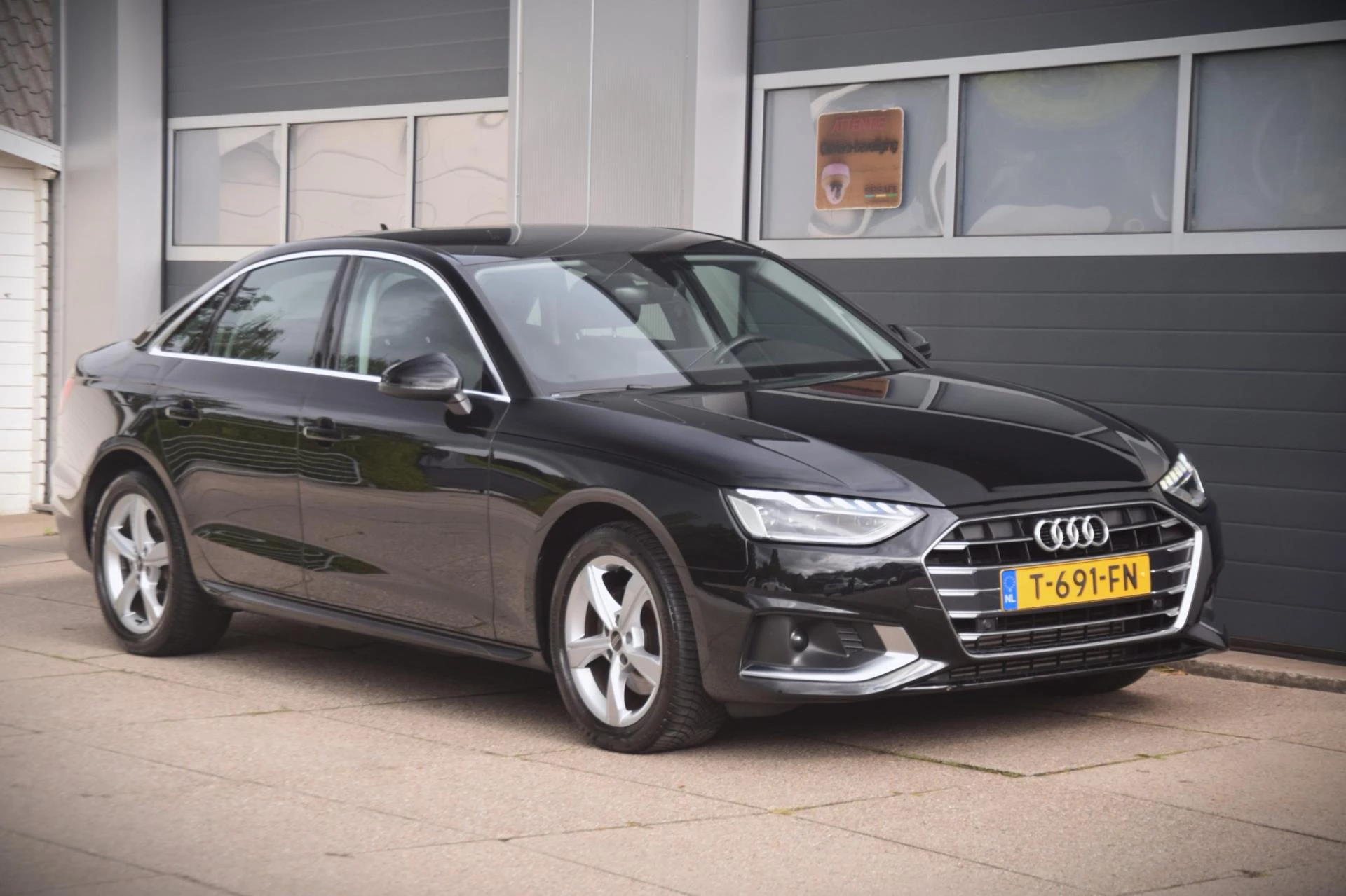 Hoofdafbeelding Audi A4