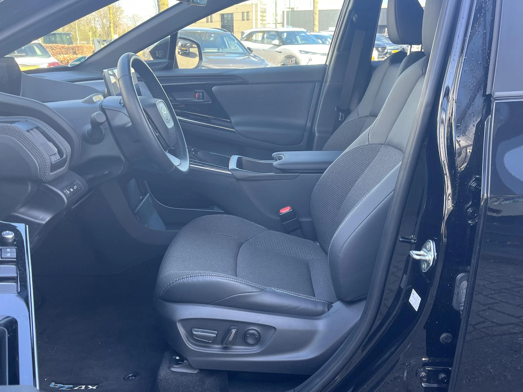 Hoofdafbeelding Toyota bZ4X