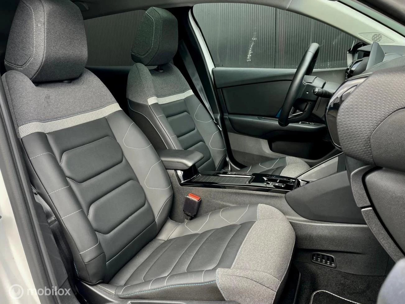 Hoofdafbeelding Citroën ë-C4