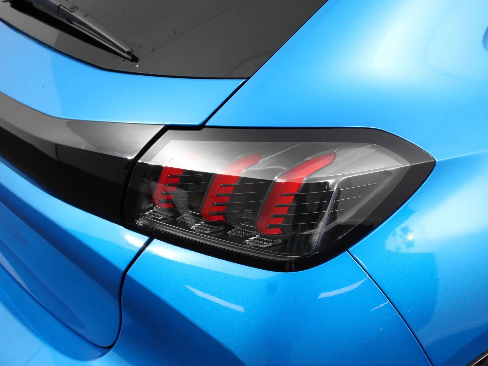 Hoofdafbeelding Peugeot e-208