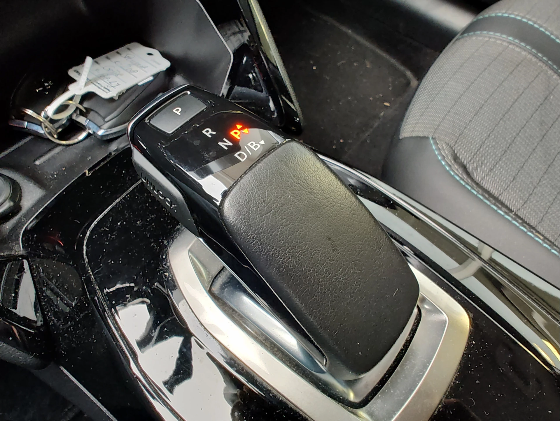 Hoofdafbeelding Peugeot e-208