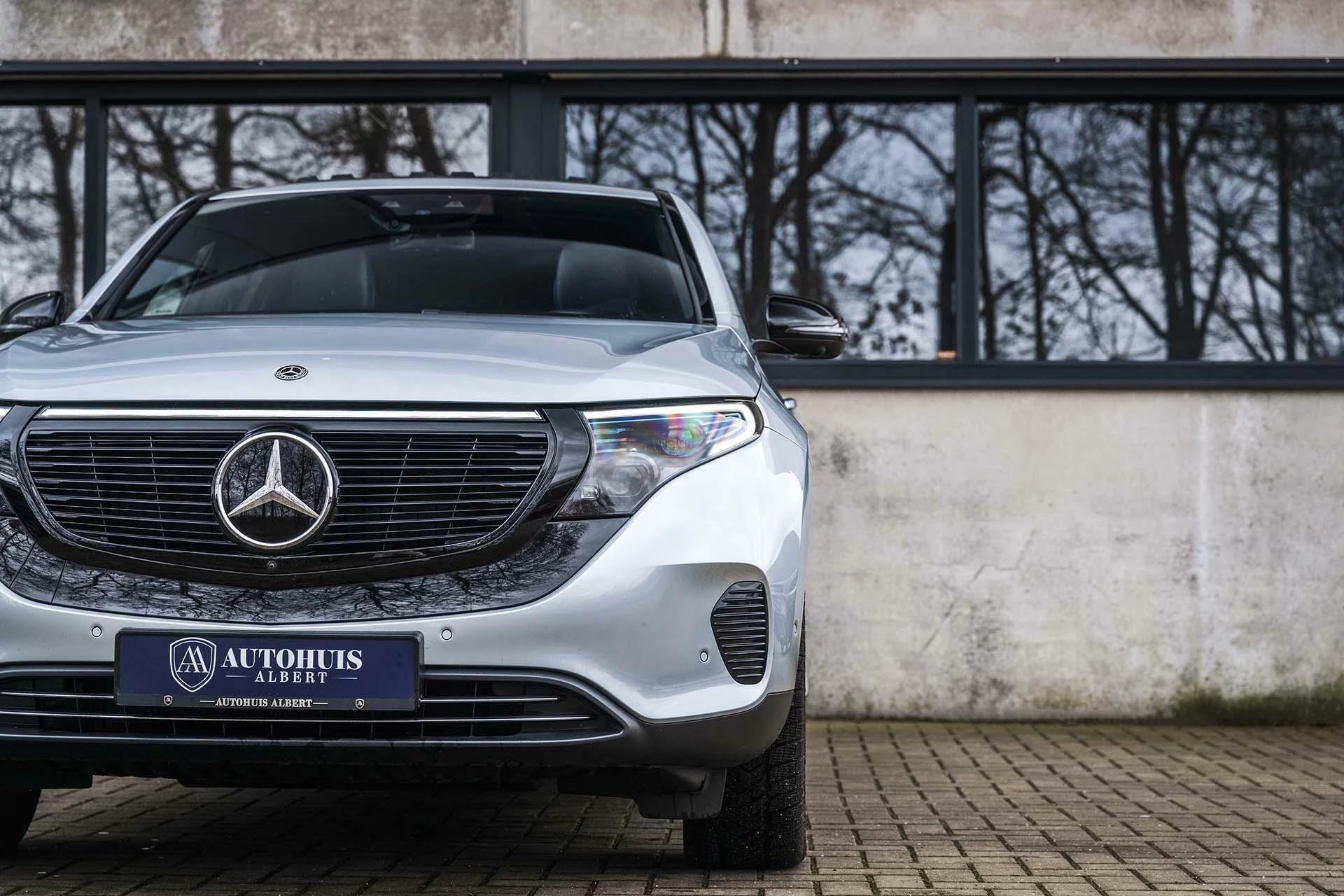 Hoofdafbeelding Mercedes-Benz EQC