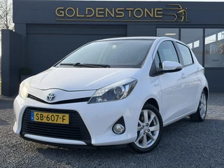Toyota Yaris 1.5 Full Hybrid Dynamic 1e Eigenaar,Pano,Navi,Camera,Dealer Onderhouden,Afn.Trekhaak,Halfleder,Lm velgen,Apk tot 06-2026