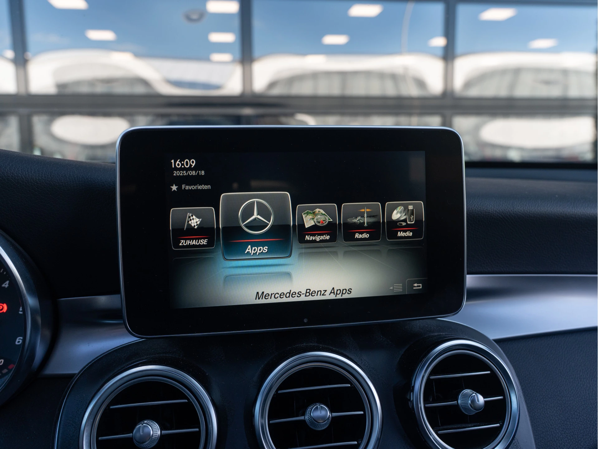 Hoofdafbeelding Mercedes-Benz GLC