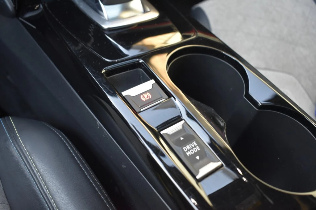 Hoofdafbeelding Peugeot e-208