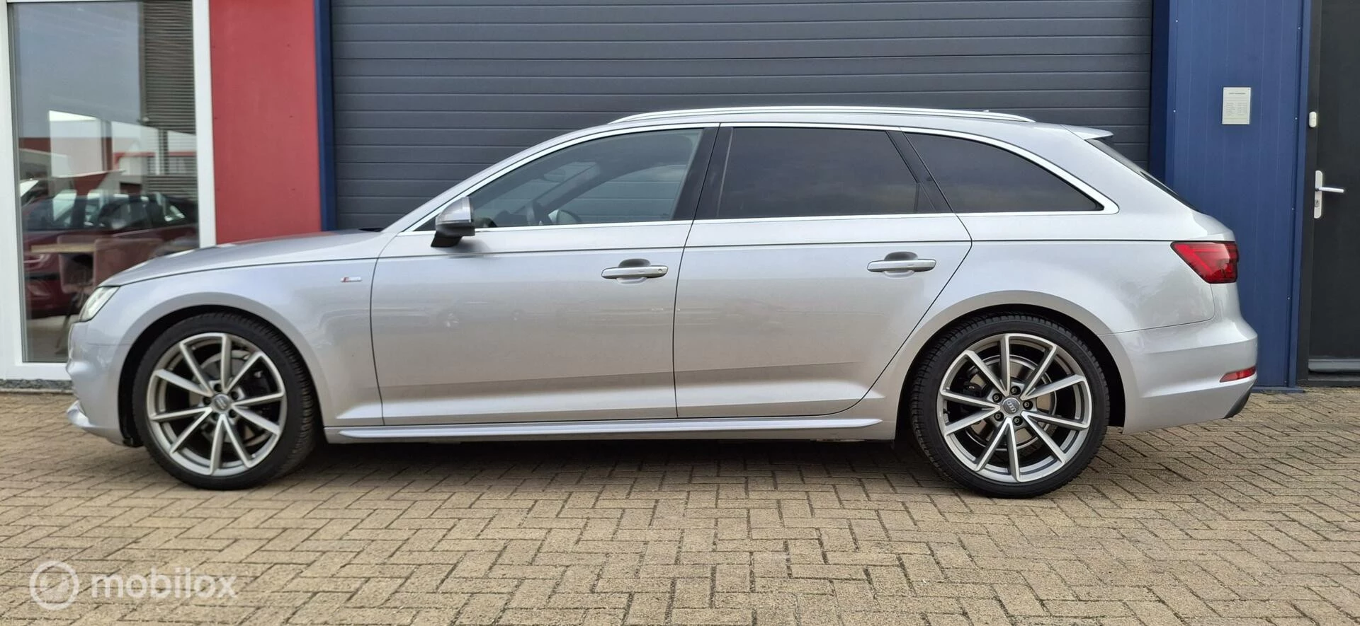 Hoofdafbeelding Audi A4
