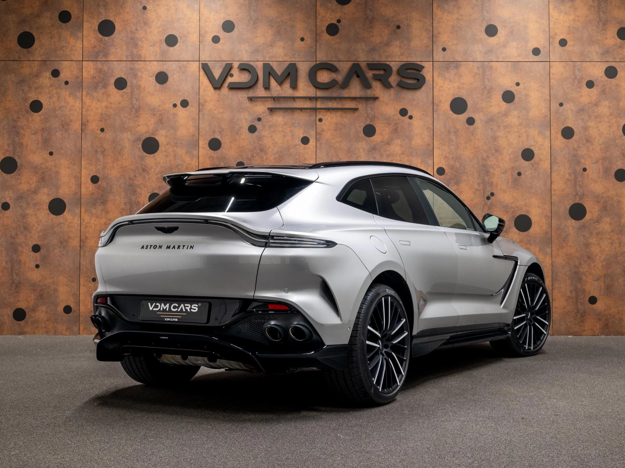 Hoofdafbeelding Aston Martin DBX