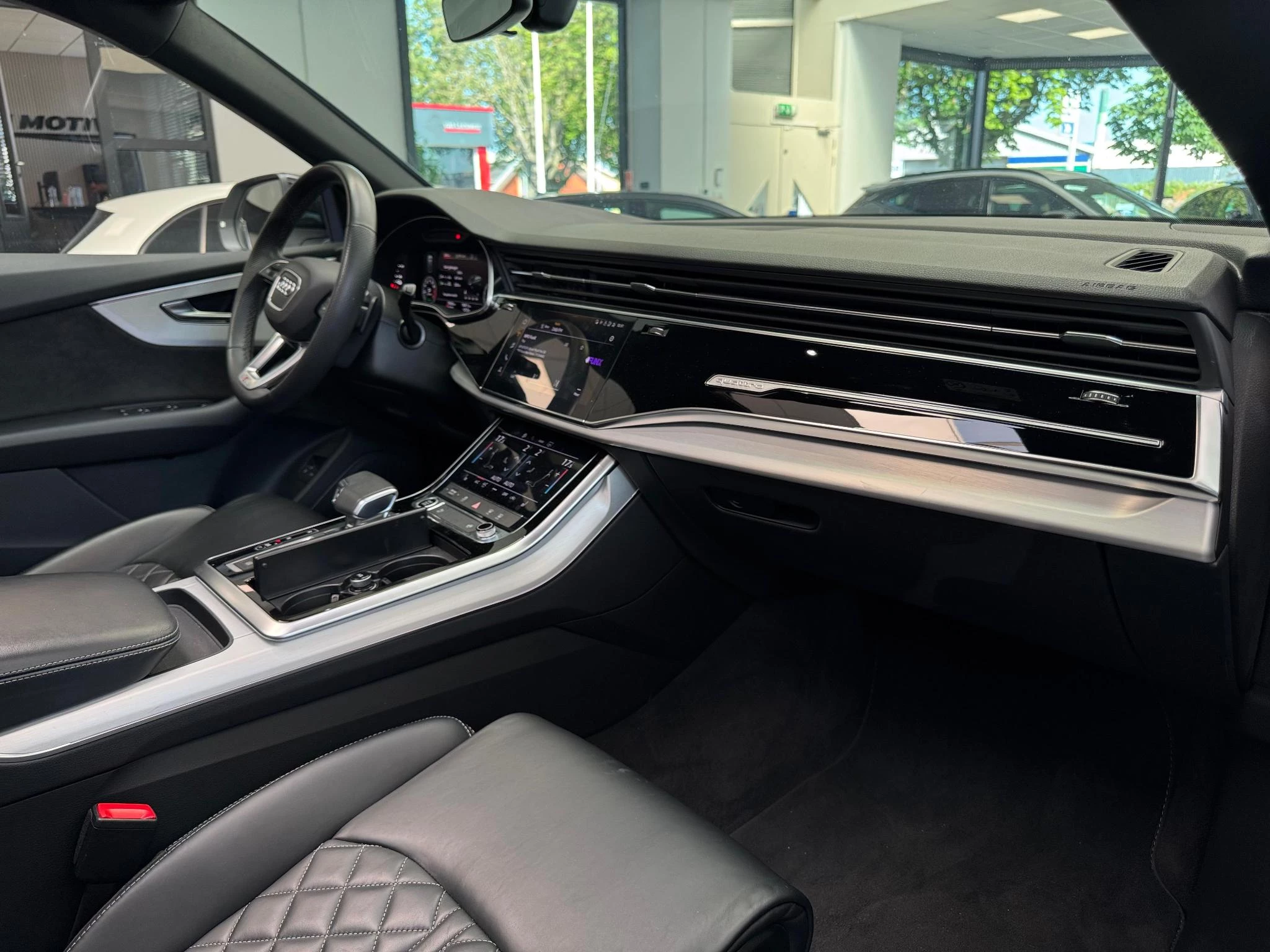 Hoofdafbeelding Audi Q8