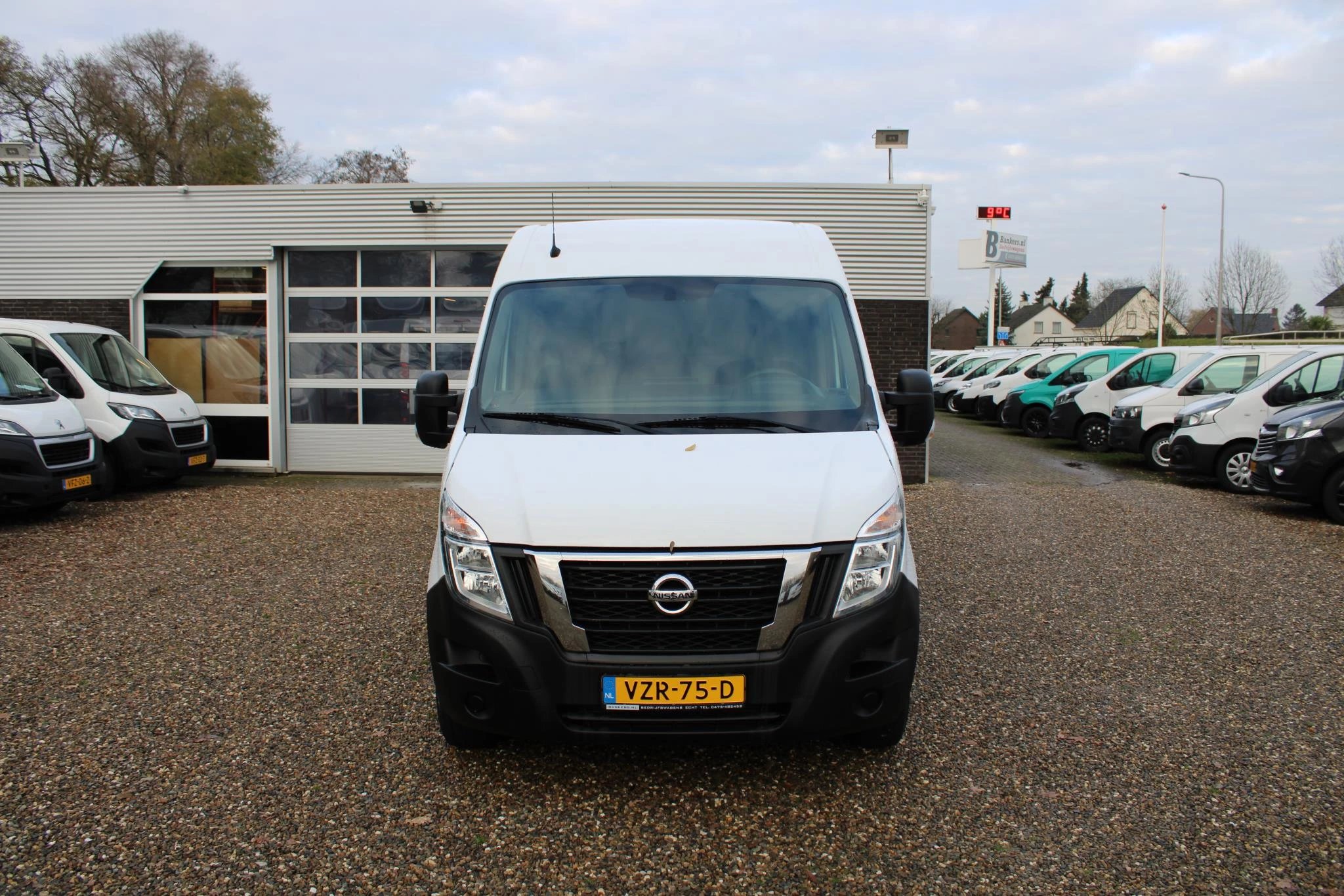 Hoofdafbeelding Nissan NV400