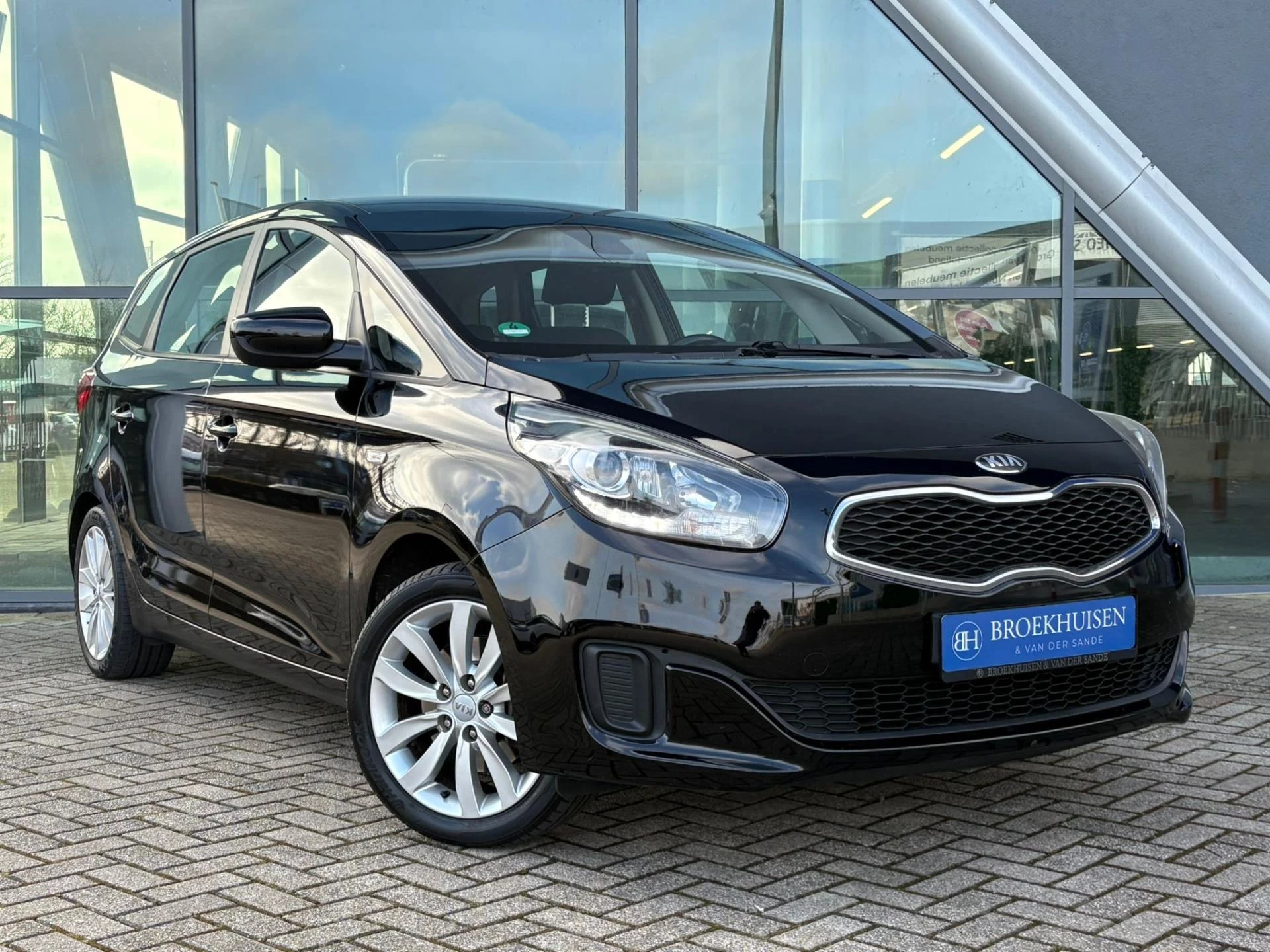 Hoofdafbeelding Kia Carens