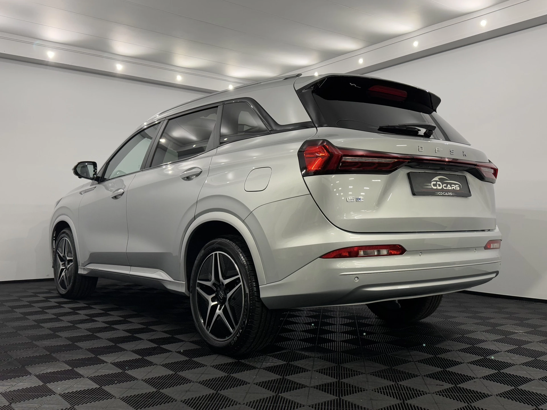 Hoofdafbeelding DFSK E5 PHEV