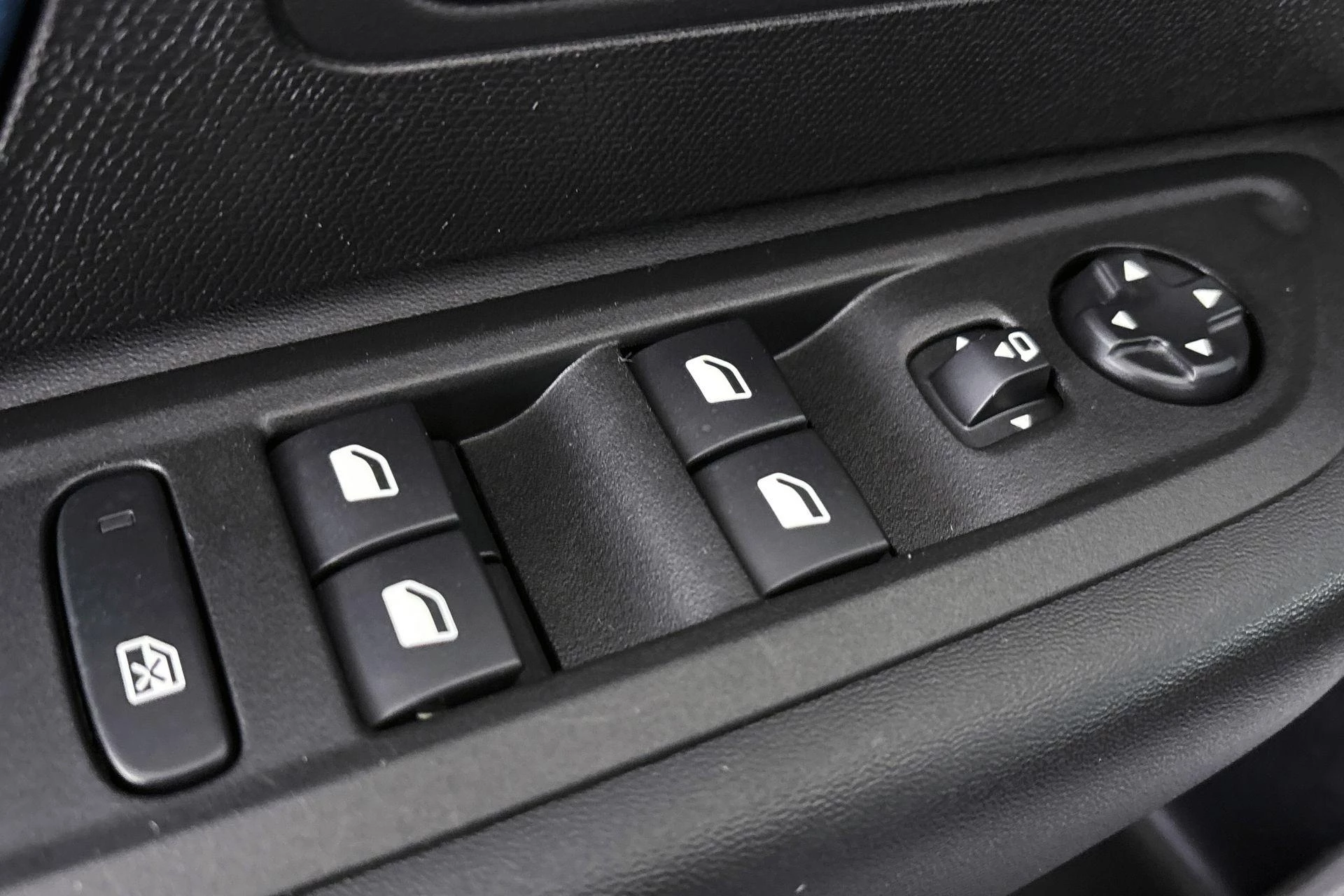 Hoofdafbeelding Citroën ë-C4