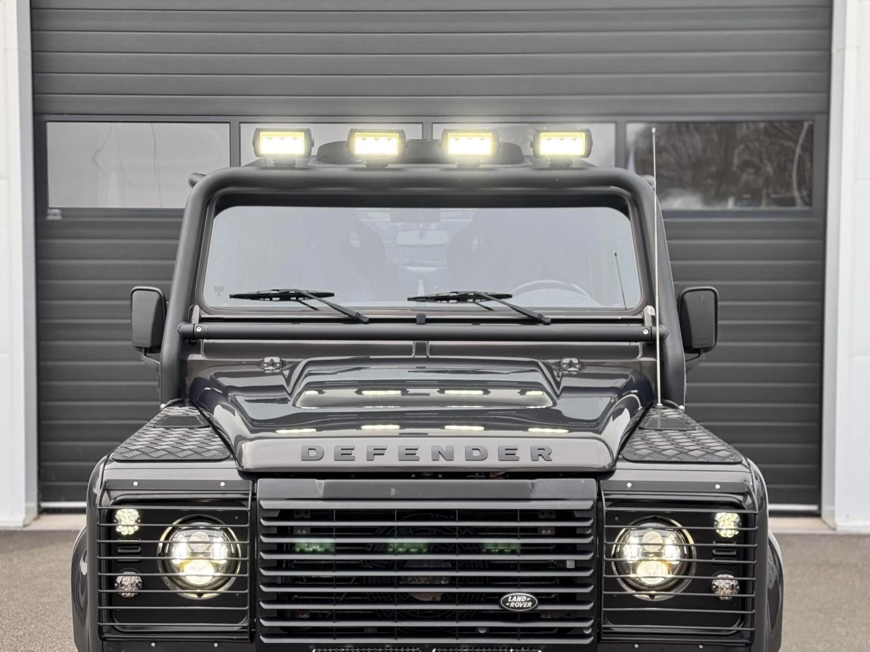Hoofdafbeelding Land Rover Defender