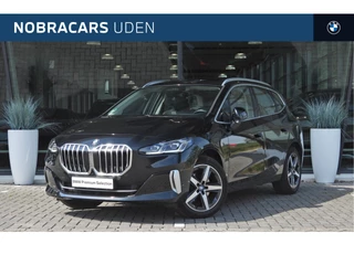 BMW 2 Serie Active Tourer 218i Automaat / Trekhaak / Panoramadak / Sportstoelen / Comfort Access / Adaptieve LED / Head-Up