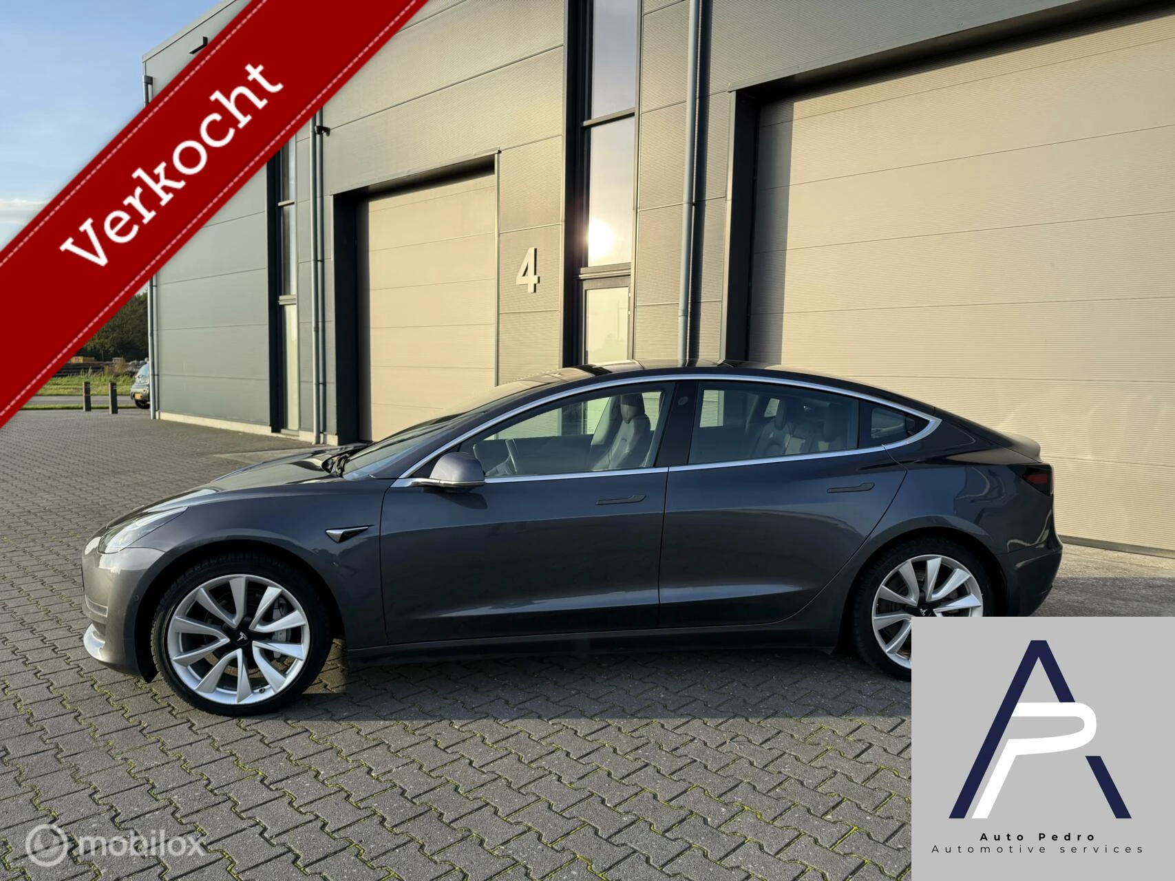 Hoofdafbeelding Tesla Model 3