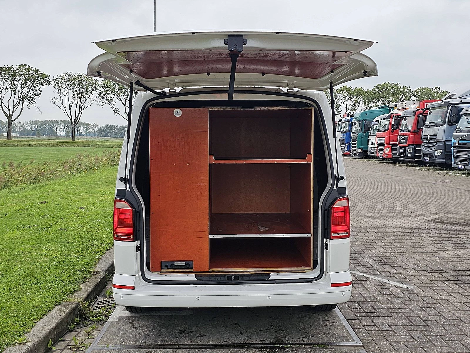 Hoofdafbeelding Volkswagen Transporter