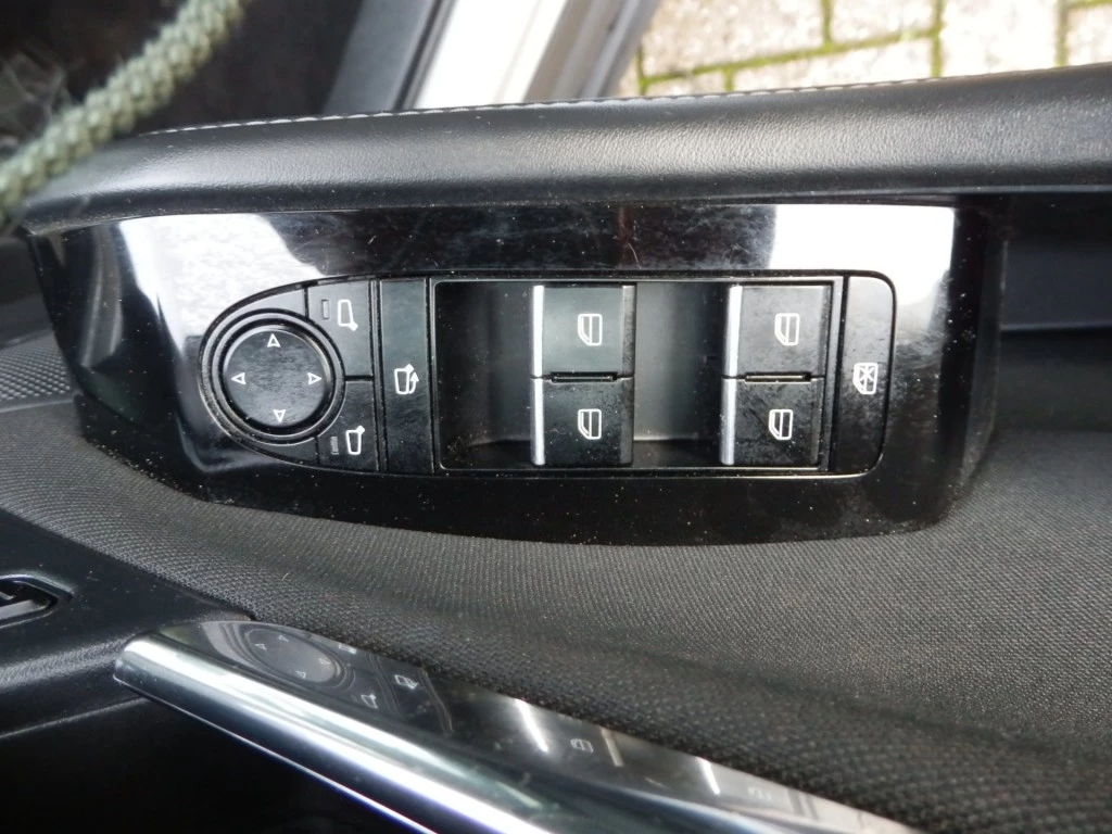 Hoofdafbeelding Mazda CX-30