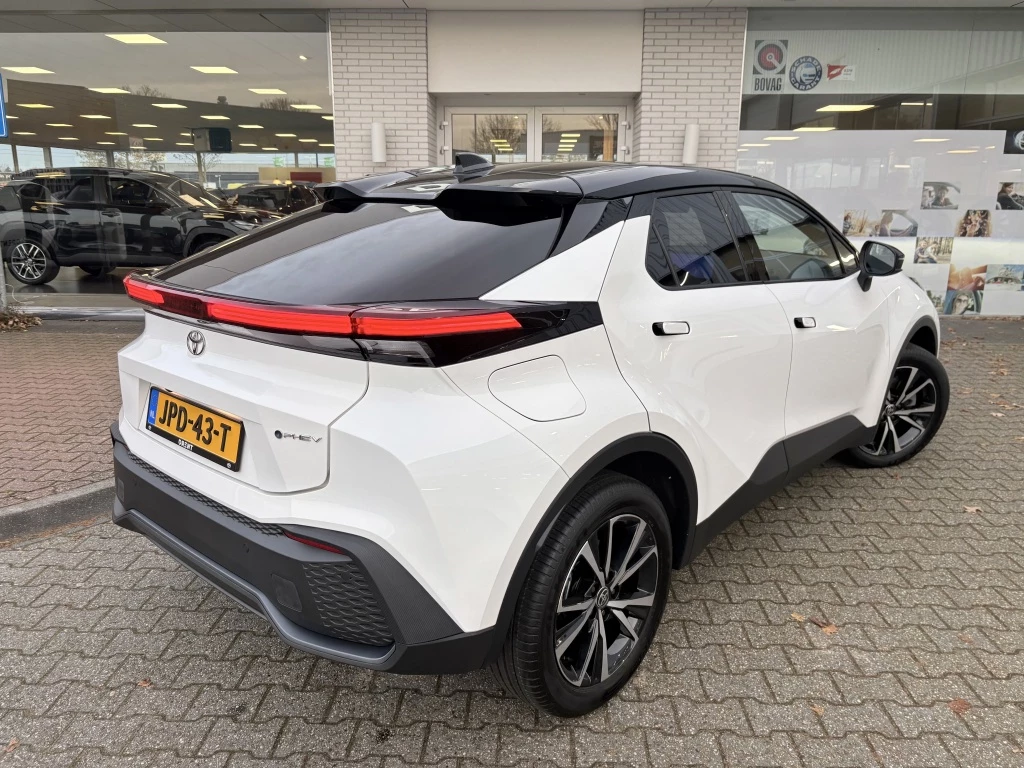 Hoofdafbeelding Toyota C-HR
