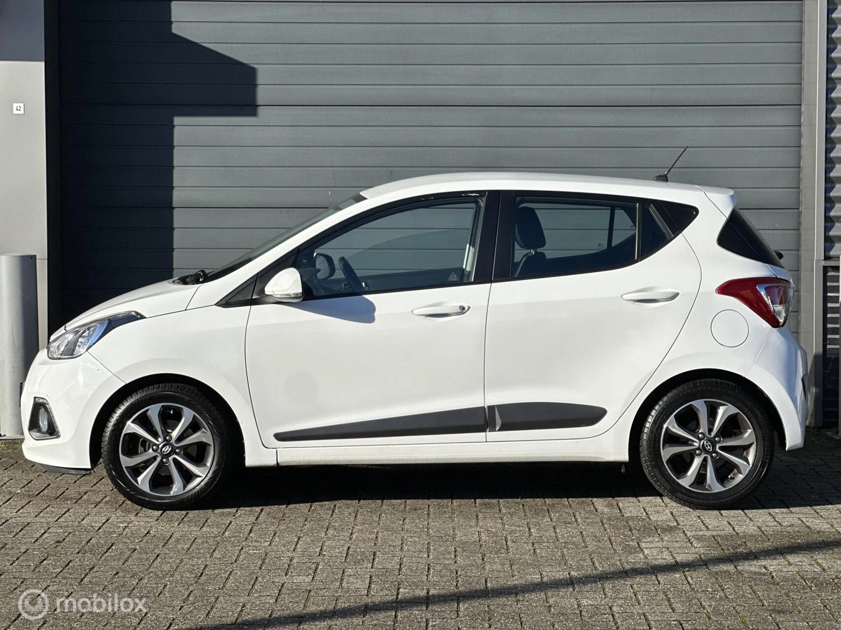Hoofdafbeelding Hyundai i10