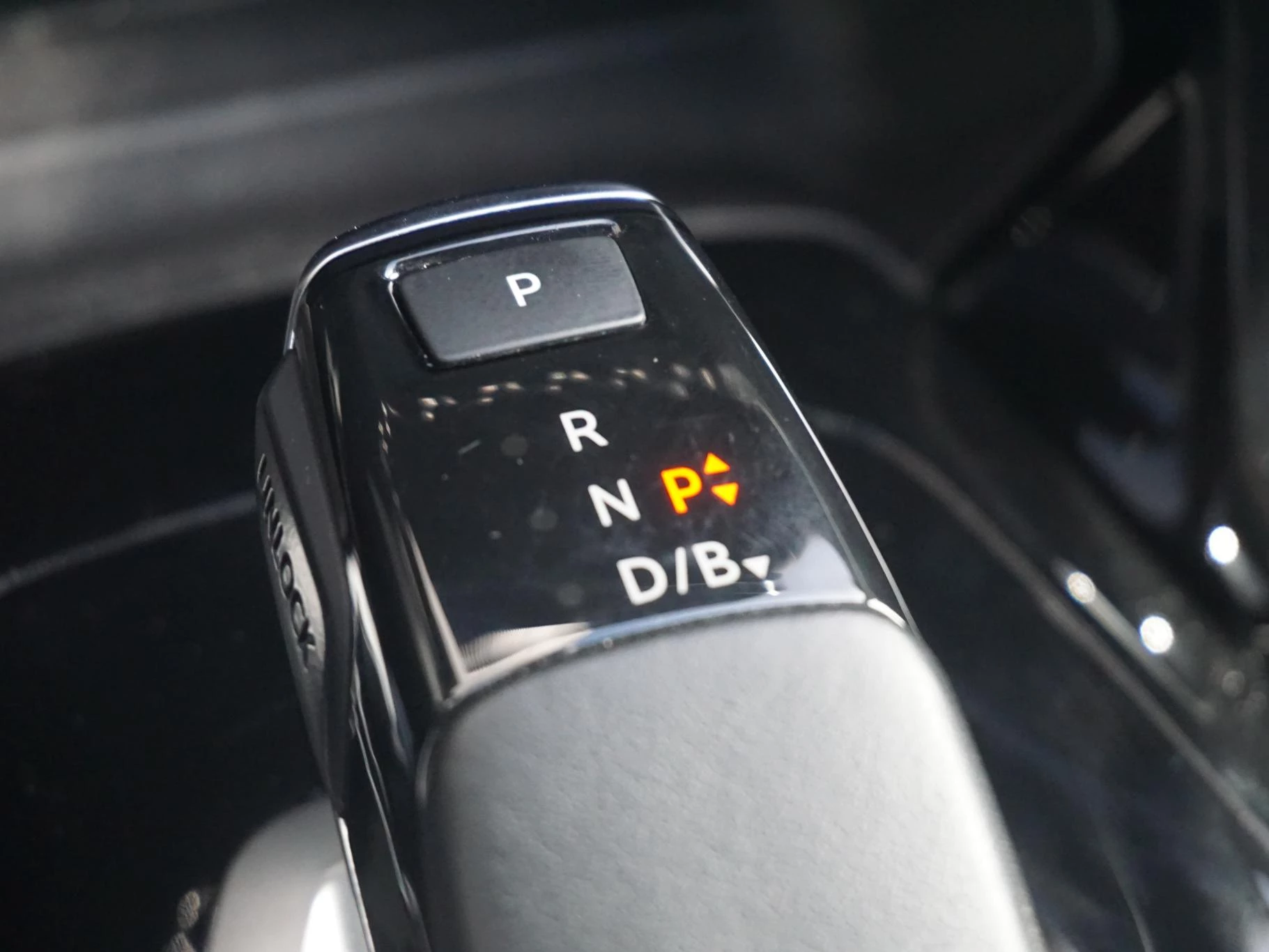 Hoofdafbeelding Peugeot e-2008