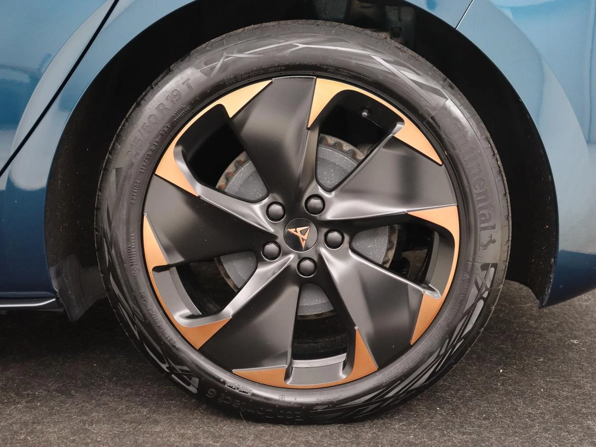 Hoofdafbeelding CUPRA Born