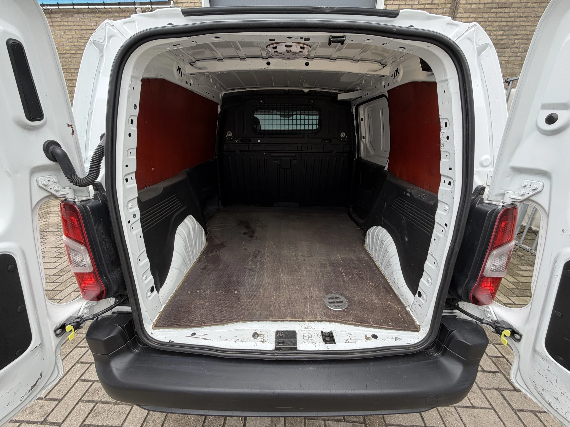 Hoofdafbeelding Peugeot Partner