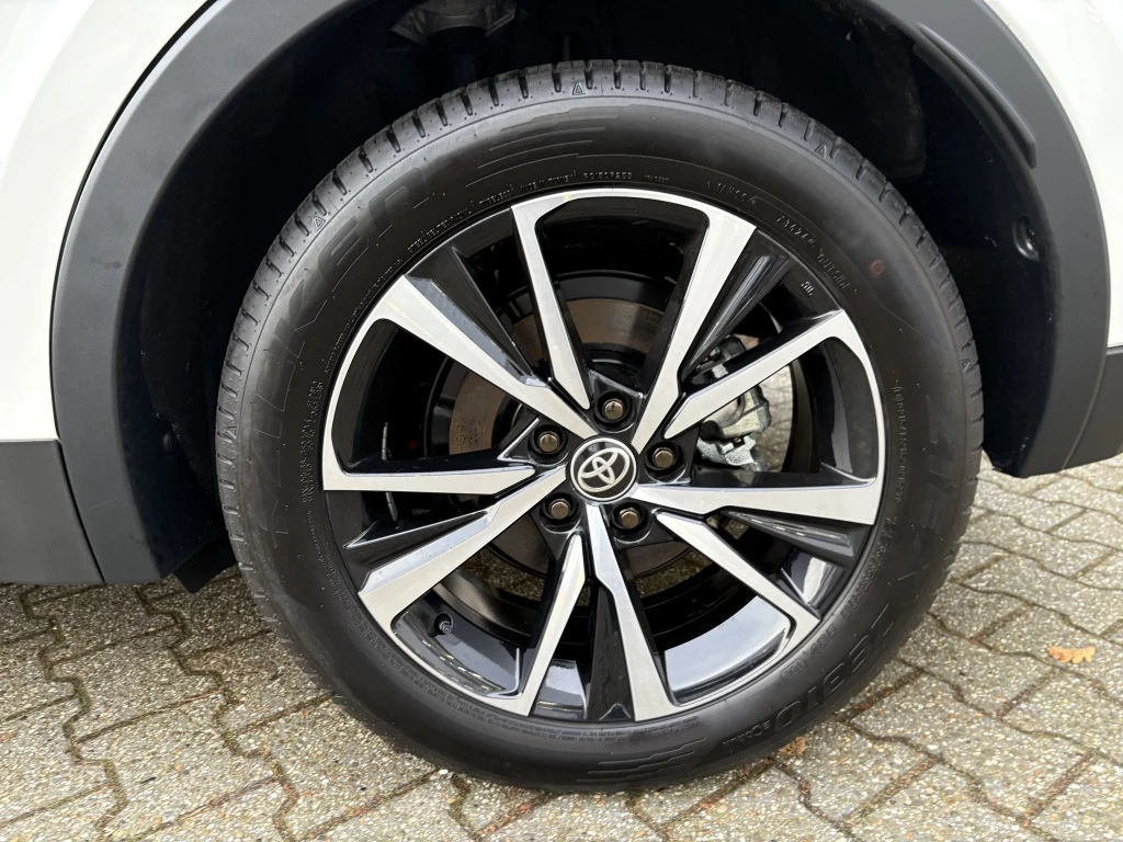 Hoofdafbeelding Toyota C-HR