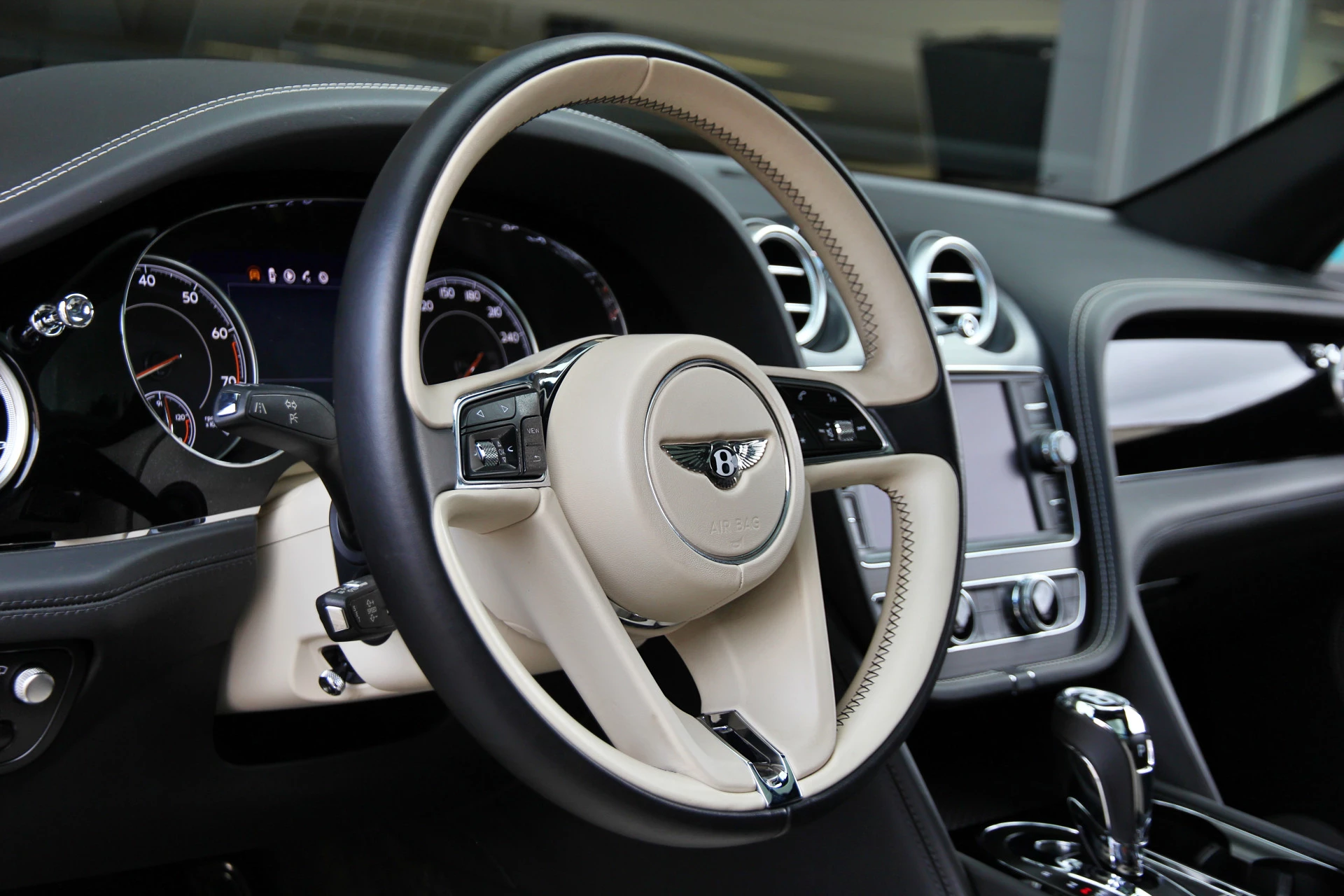 Hoofdafbeelding Bentley Bentayga
