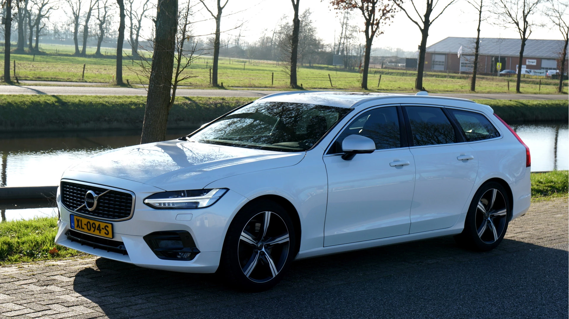 Hoofdafbeelding Volvo V90