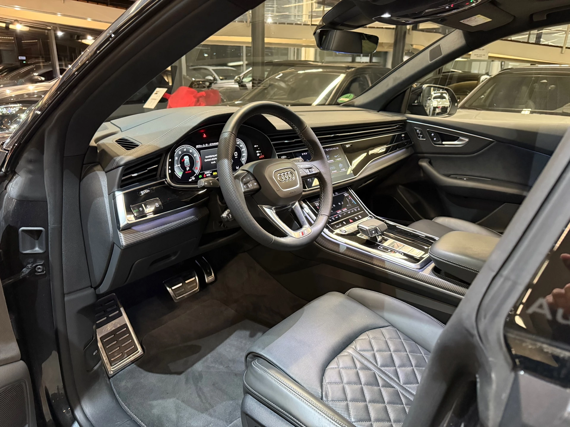 Hoofdafbeelding Audi Q8