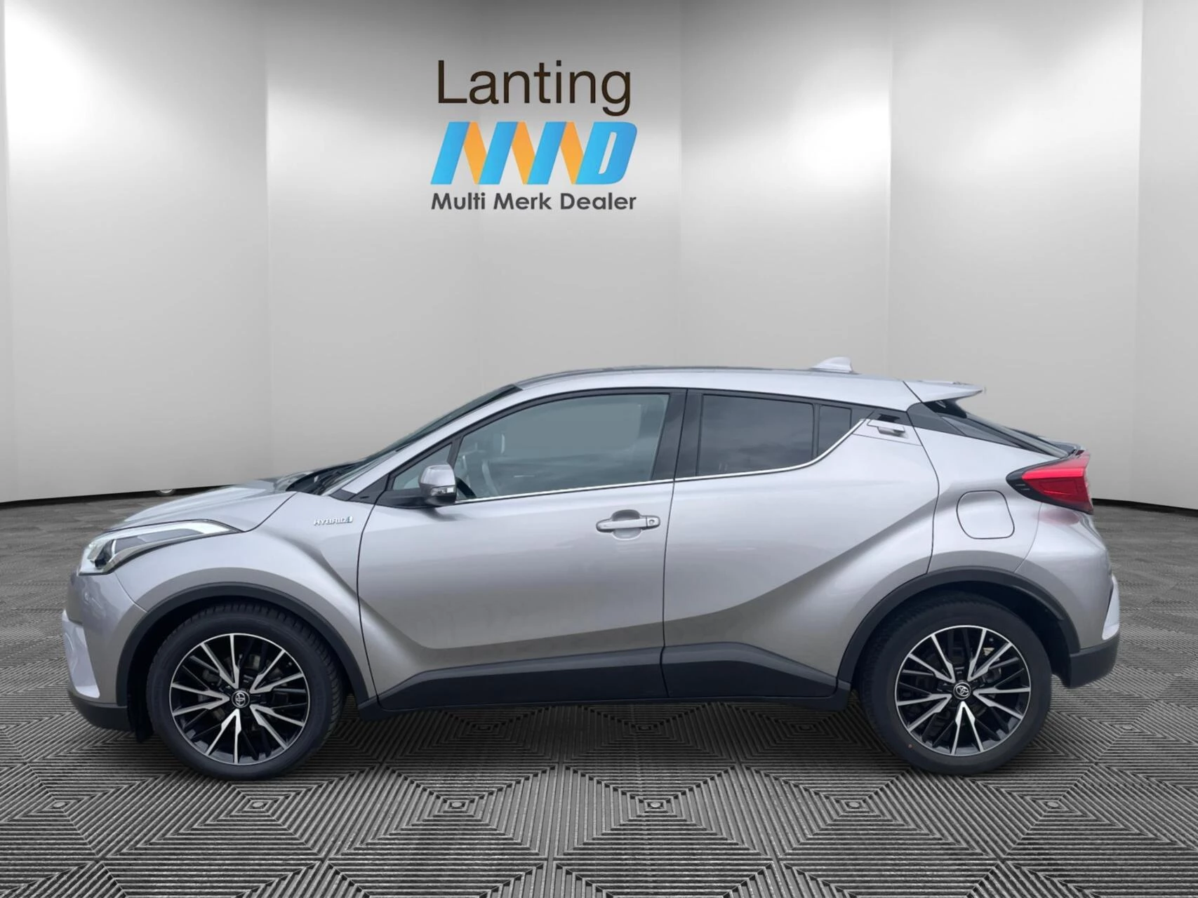 Hoofdafbeelding Toyota C-HR