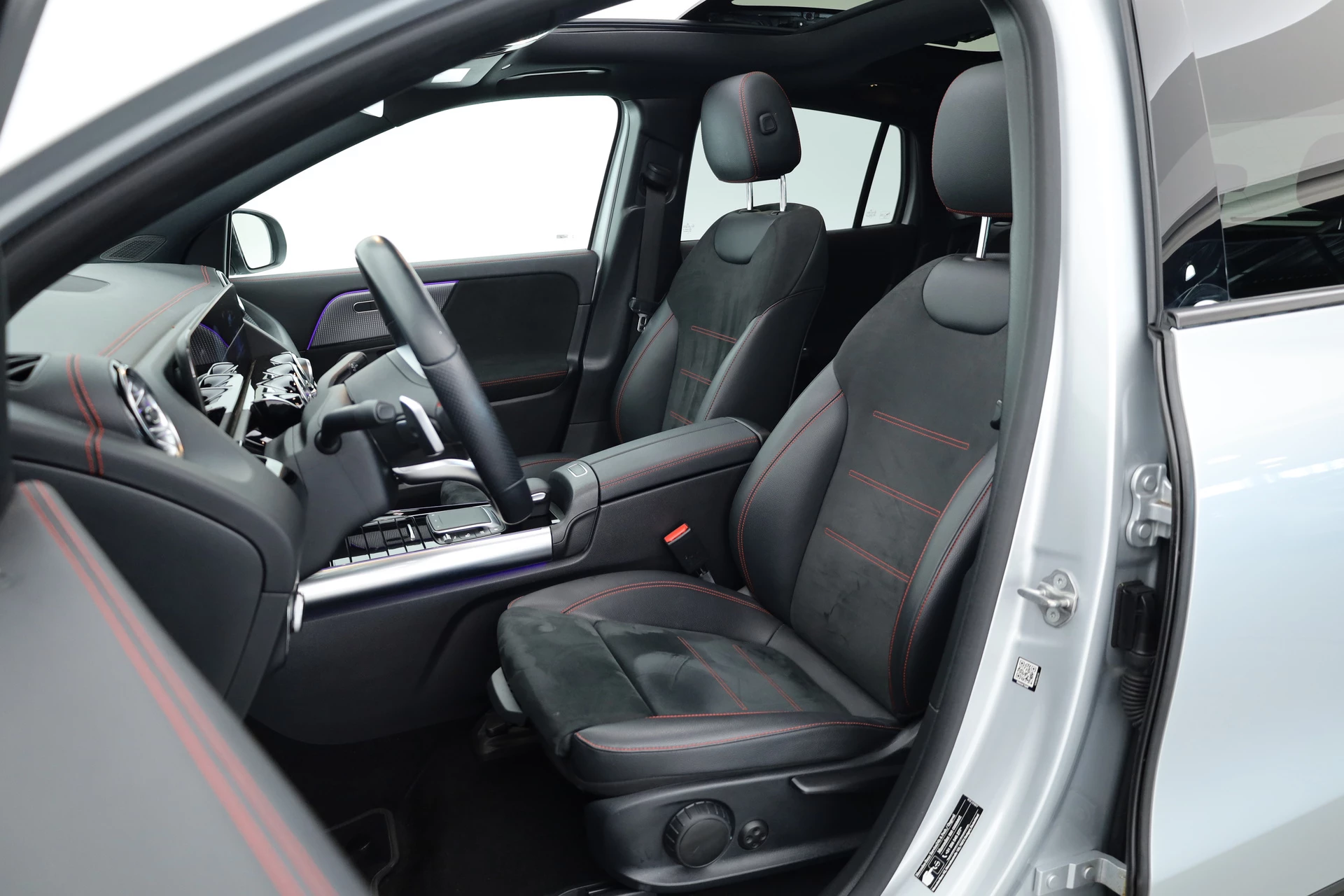 Hoofdafbeelding Mercedes-Benz EQA