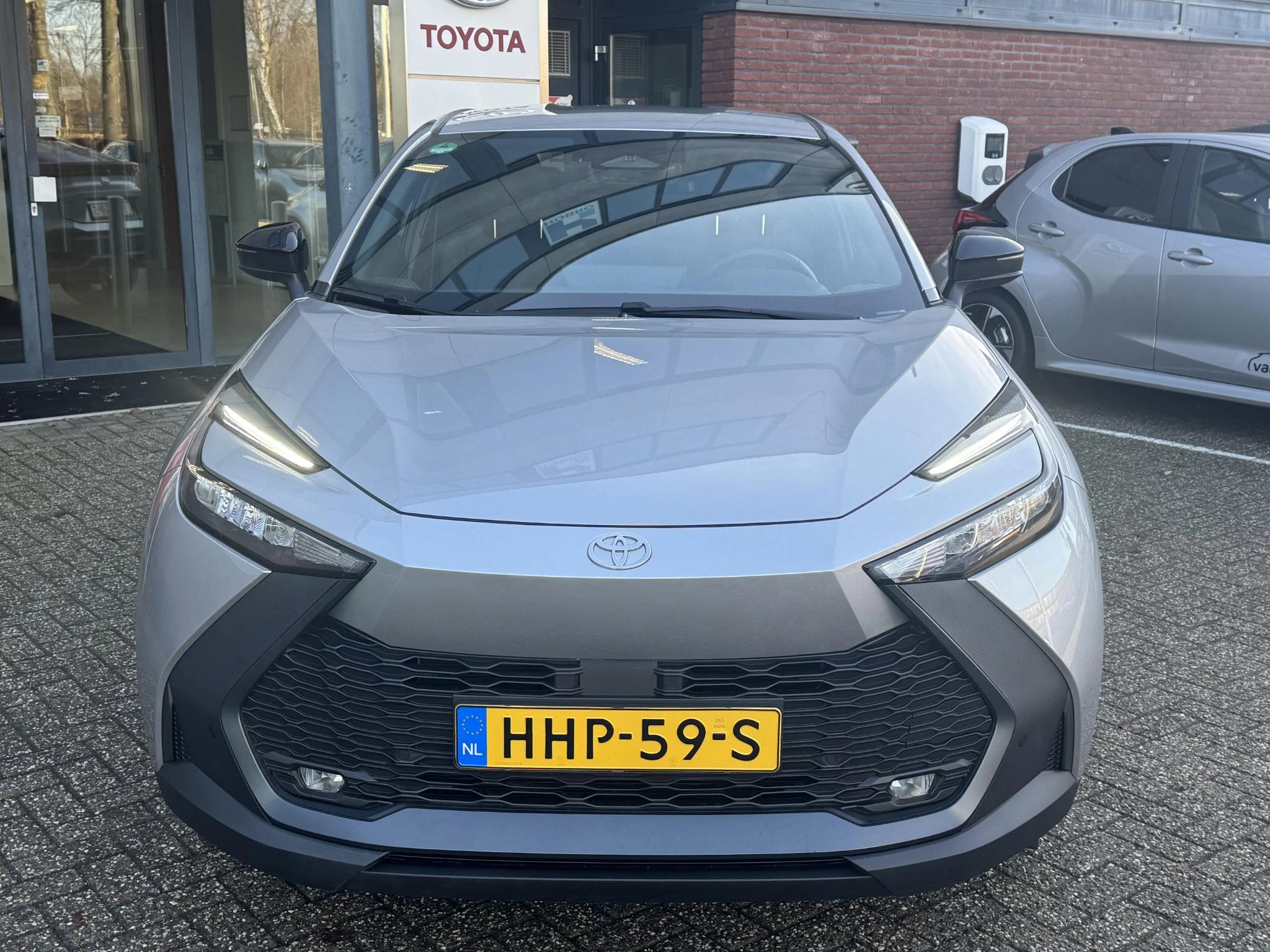 Hoofdafbeelding Toyota C-HR