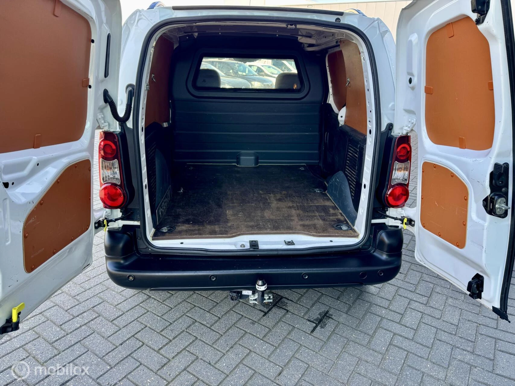 Hoofdafbeelding Peugeot Partner