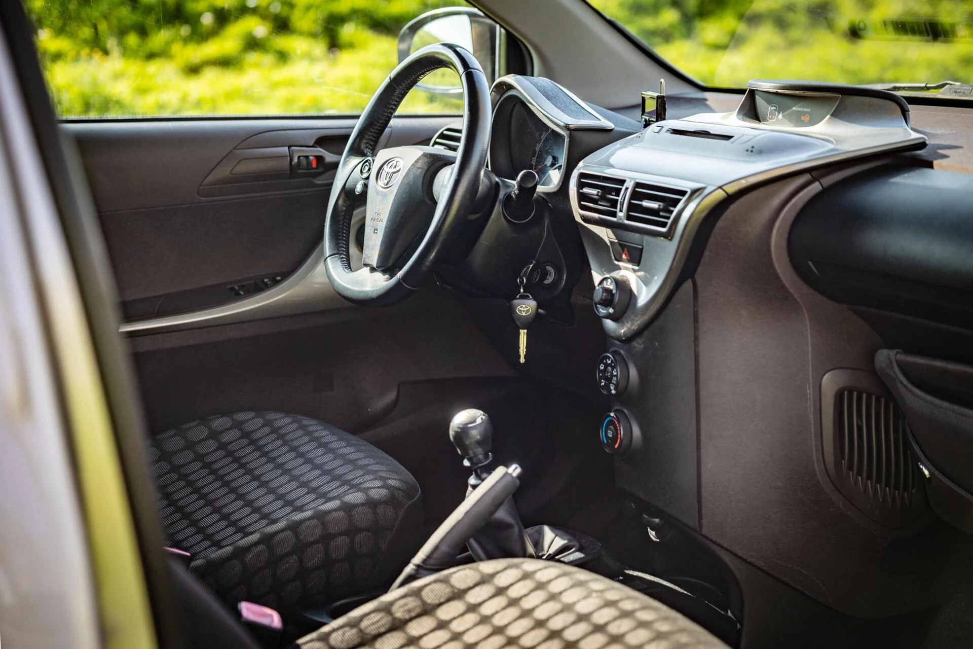 Hoofdafbeelding Toyota iQ