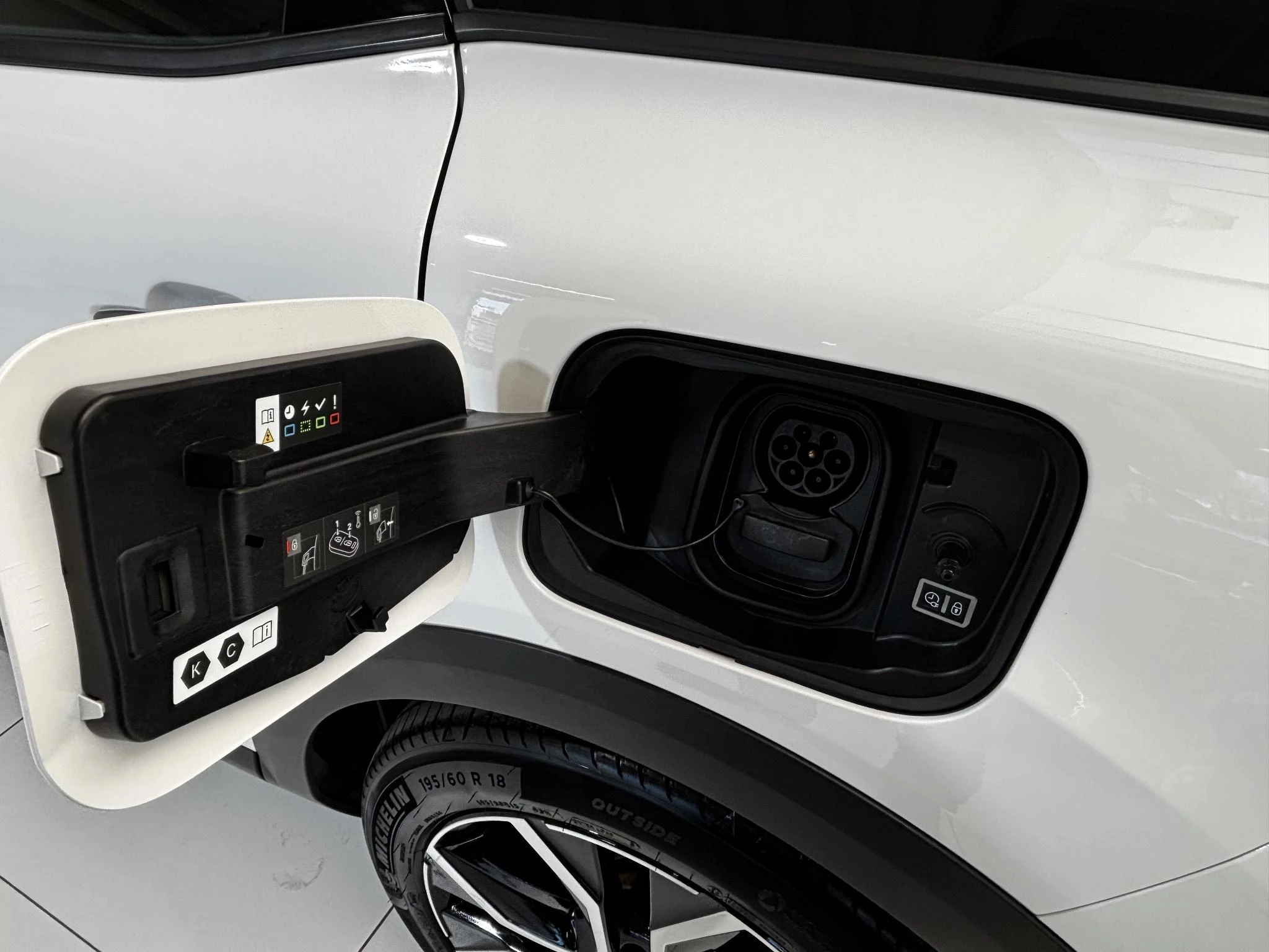 Hoofdafbeelding Citroën ë-C4