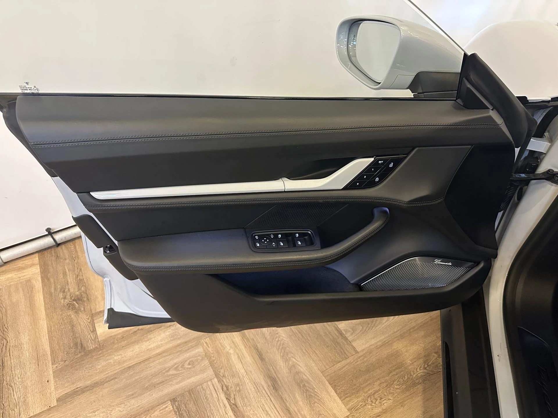 Hoofdafbeelding Porsche Taycan