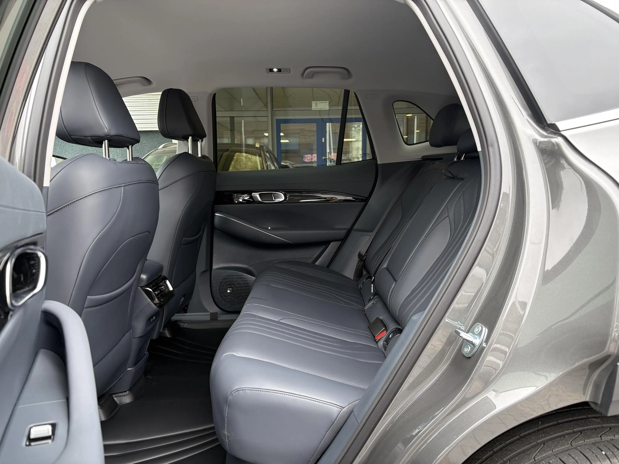 Hoofdafbeelding Geely E5
