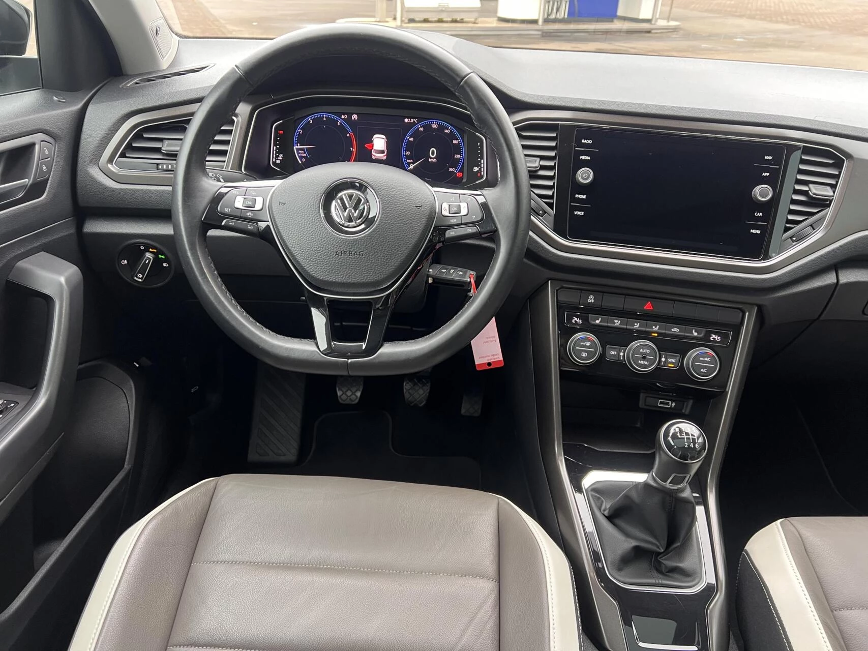 Hoofdafbeelding Volkswagen T-Roc