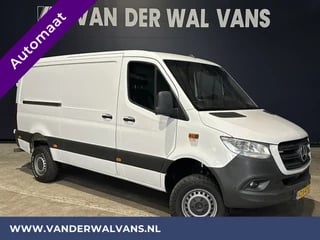 Mercedes-Benz Sprinter 319 CDI 190pk 3.0 Liter V6 Automaat 4x4 aandrijving L2H1 Euro6 | Airco | 2x Zijdeur Navigatie, Camera, Trekhaak, Cruisecontrol, Chauffeursstoel, Parkeersensoren, Lederen bekleding