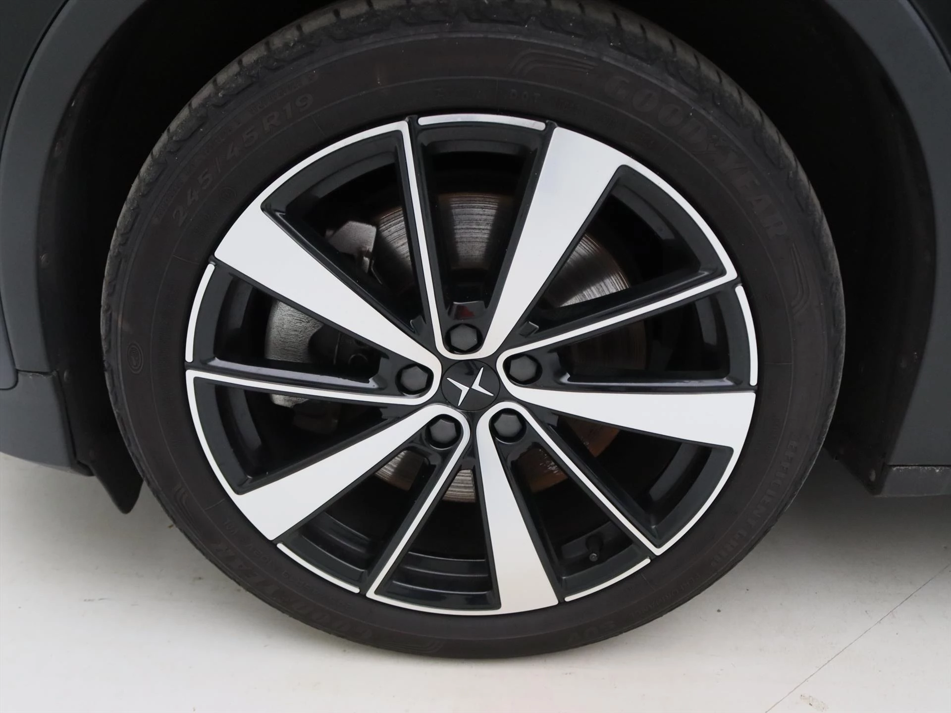 Hoofdafbeelding Polestar 2