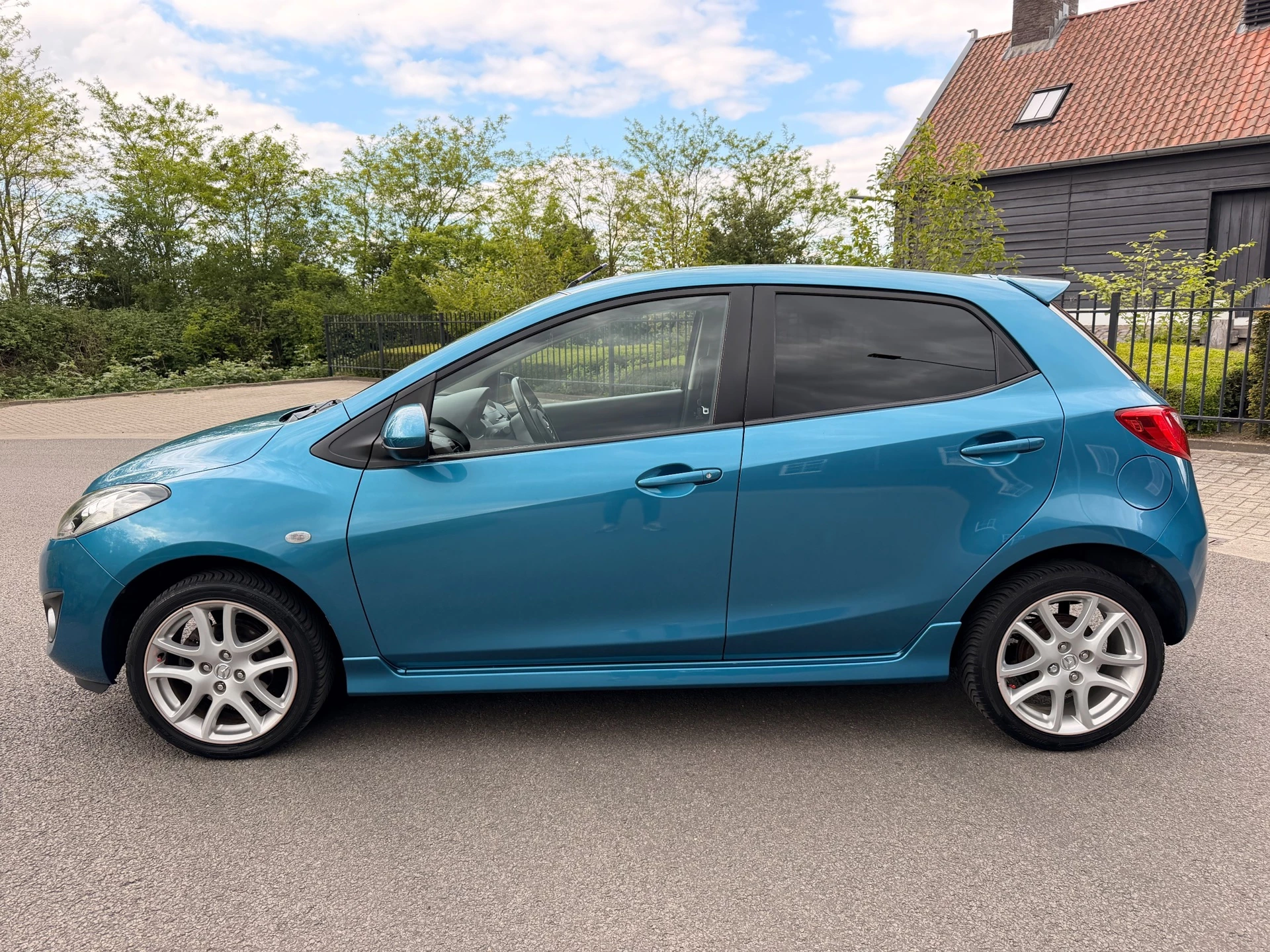 Hoofdafbeelding Mazda 2