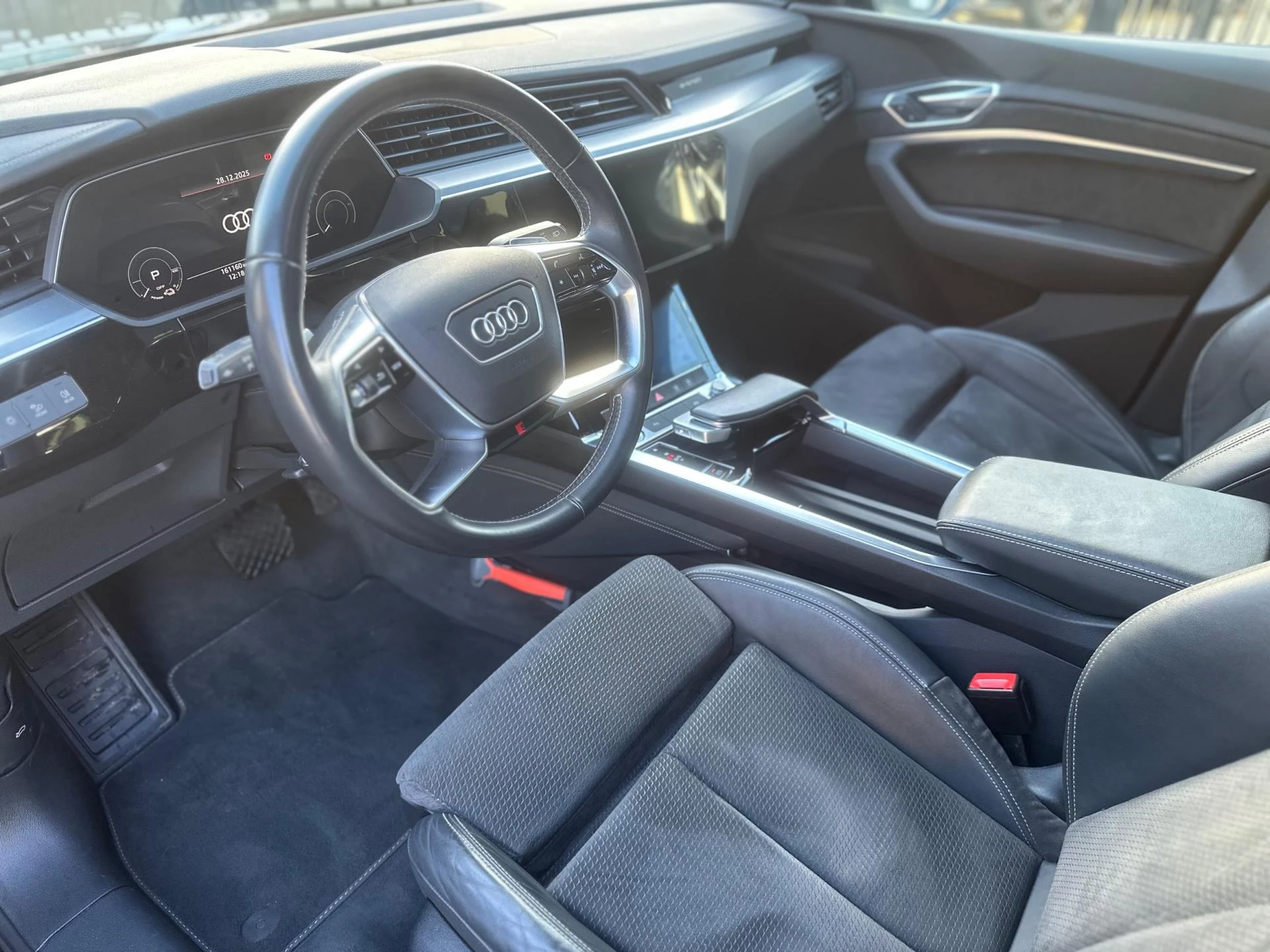 Hoofdafbeelding Audi e-tron