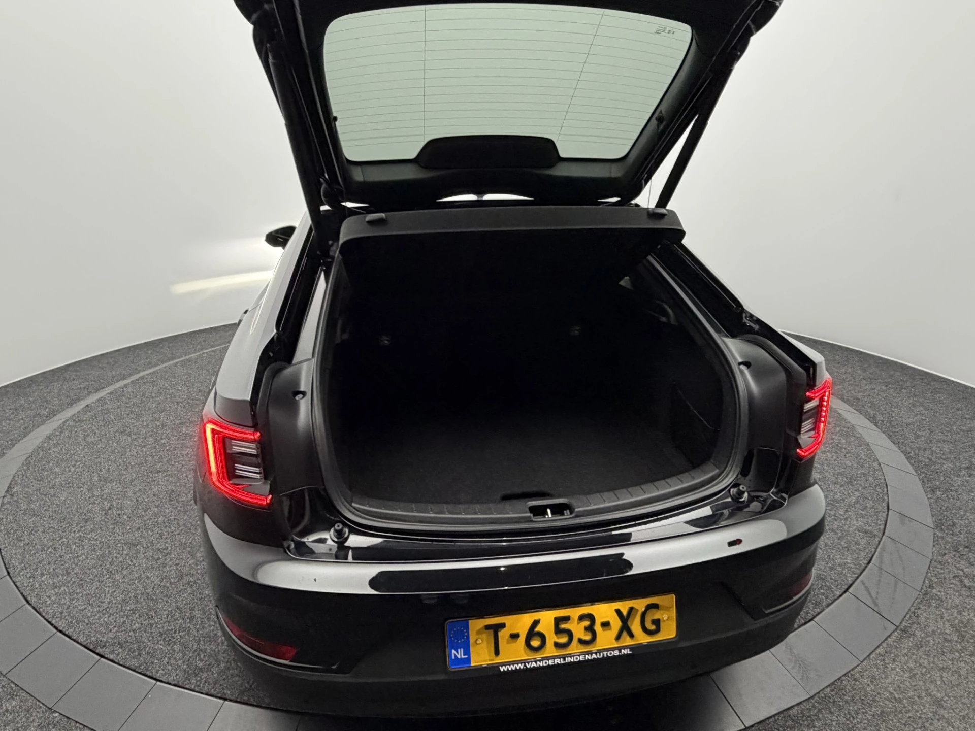 Hoofdafbeelding Polestar 2