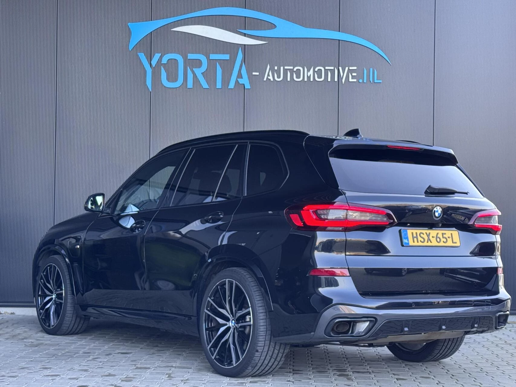 Hoofdafbeelding BMW X5