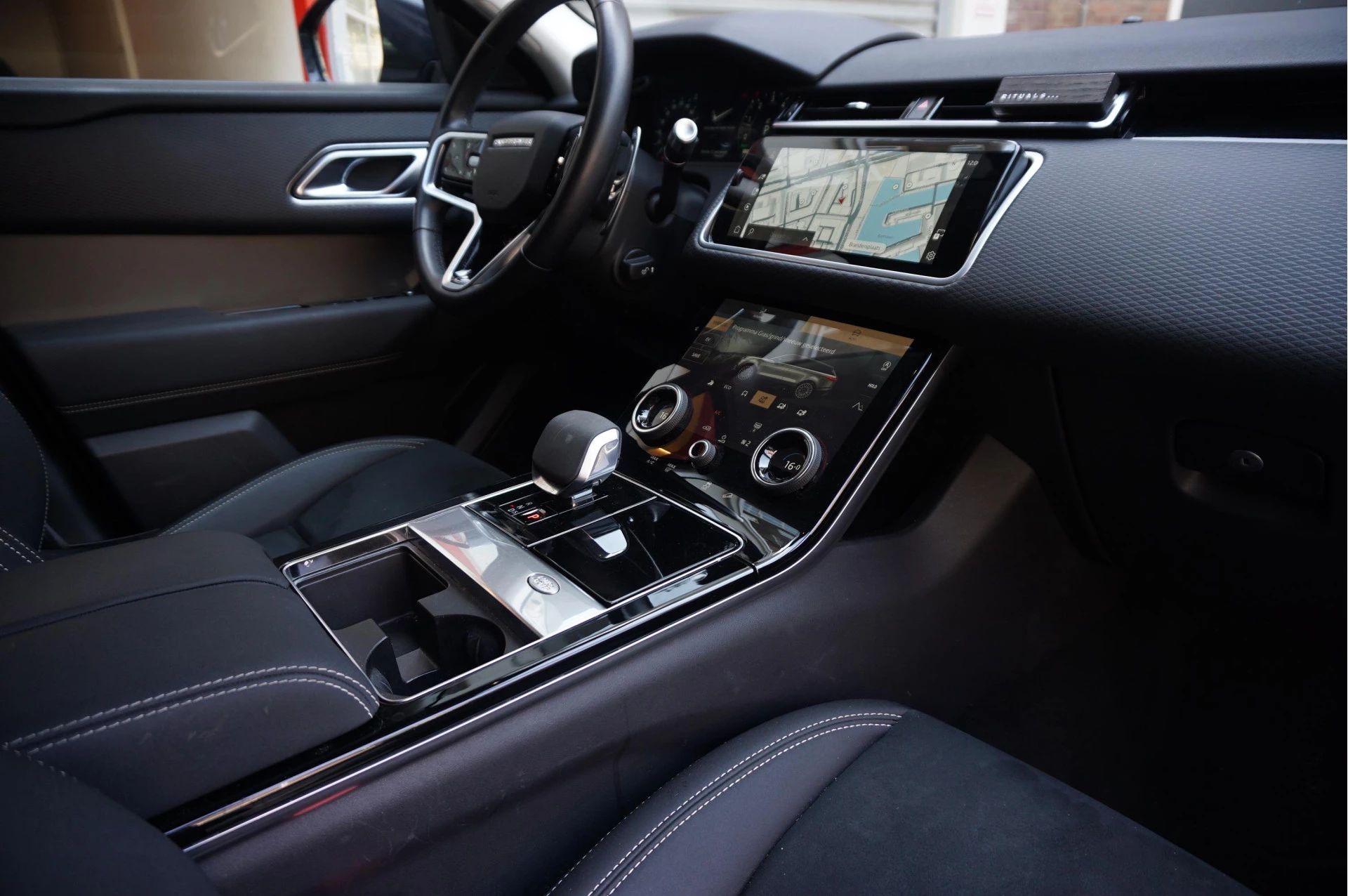 Hoofdafbeelding Land Rover Range Rover Velar