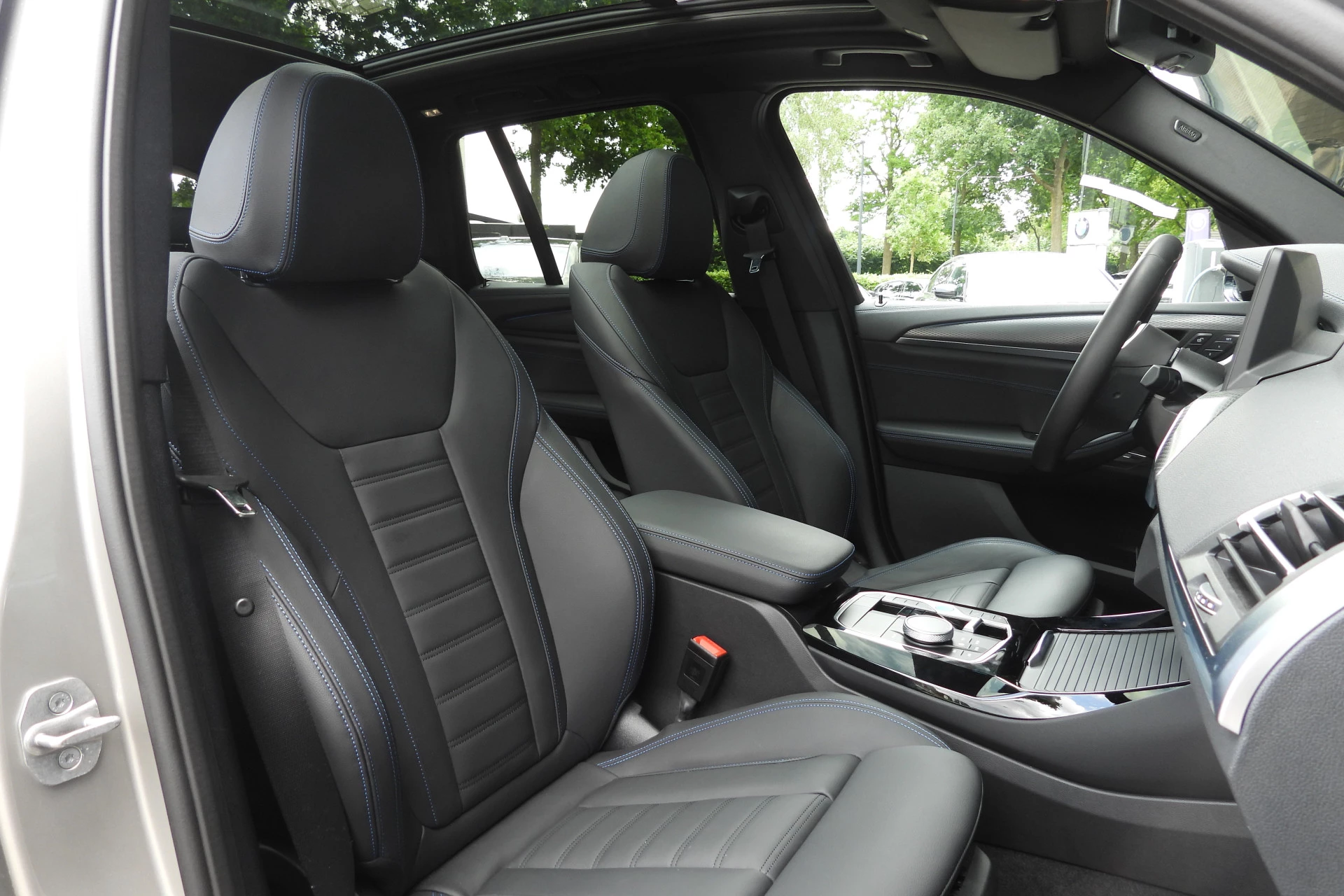 Hoofdafbeelding BMW iX3