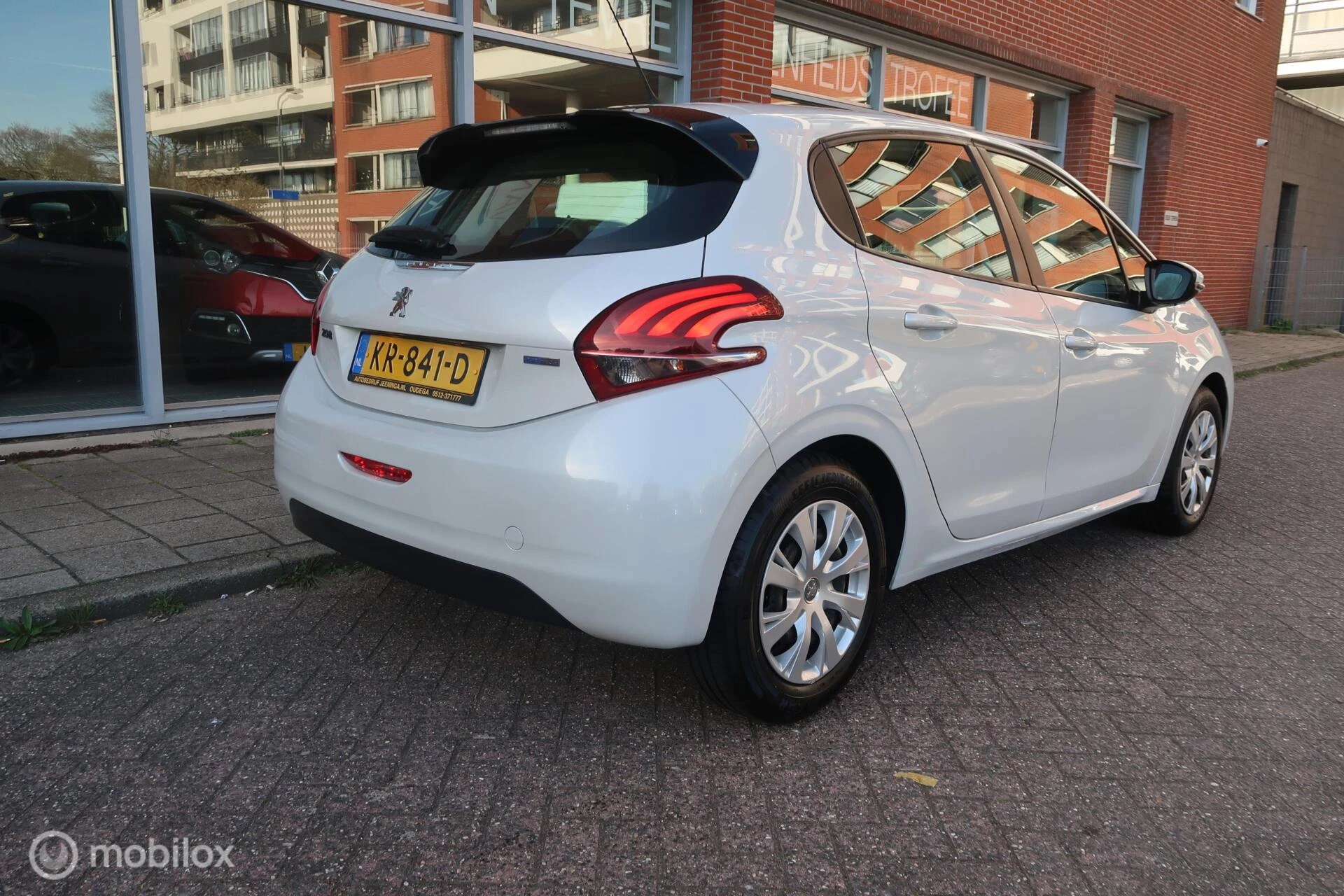 Hoofdafbeelding Peugeot 208