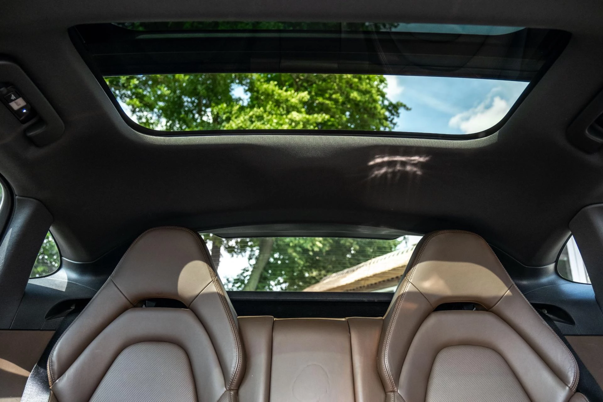 Hoofdafbeelding Porsche Panamera