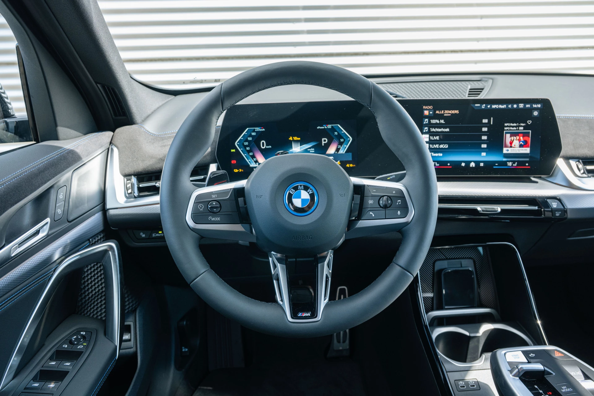 Hoofdafbeelding BMW iX2